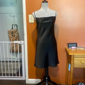Little satin black dress